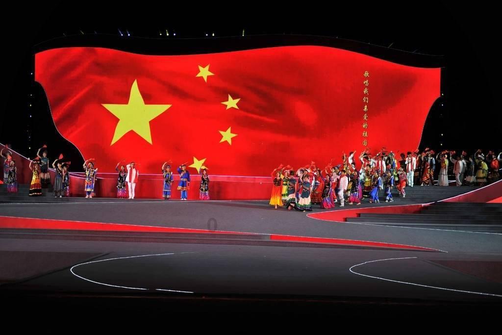 自热米饭竟然是用“假大米”?这种米吃了会对身体有害吗?